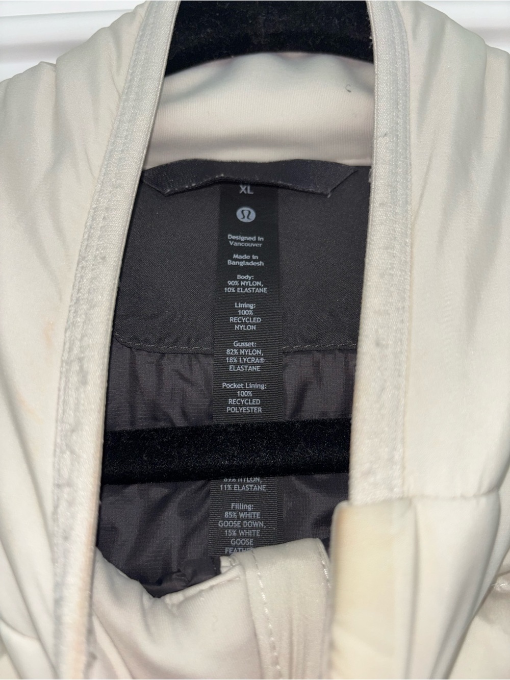 Lululemon Men's Lightweight Quilted Vest - Cream - Picture 3 of 7